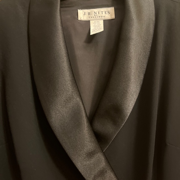 Black Crepe J.R. Nites Evening Jacket with Satin collar.  Sz.14. - Picture 6 of 10